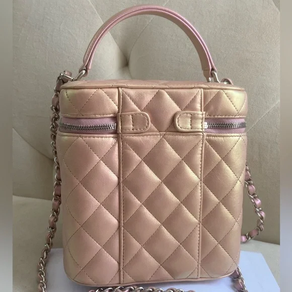💗✨ CHANEL Iridescent Pink Vanity Top Handle-Crossbody in New/Pristine, Full Set - Picture 6 of 13